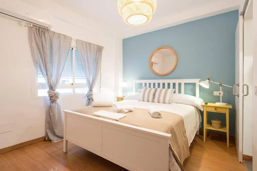 Tgh/ Malaga Centro Con Parking Apartment